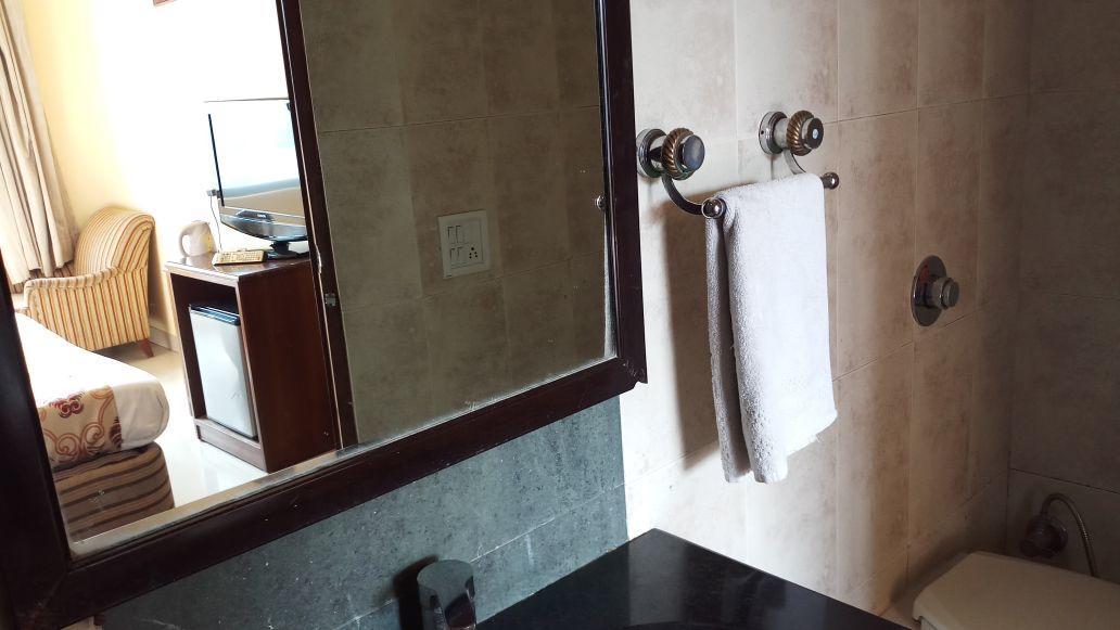Hotel Indus Amritsar Extérieur photo